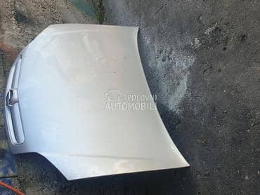 hauba ,farovi xsenon,branik za Opel Signum od 2002. do 2005. god.