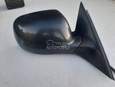 Retrovizor desni za Volkswagen Passat B5.5
