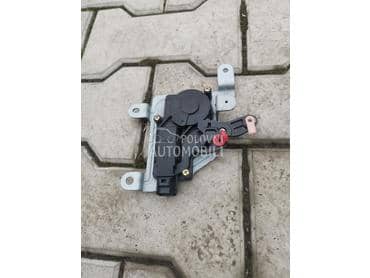 elektro brava gepek vrata za Kia Sorento od 2002. do 2009. god.