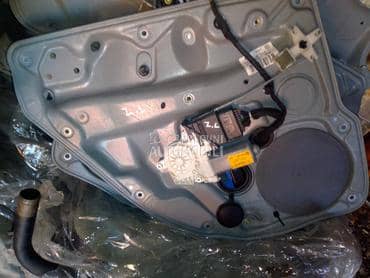 zadnji desni podizac za Volkswagen Golf 4 od 1998. do 2005. god.