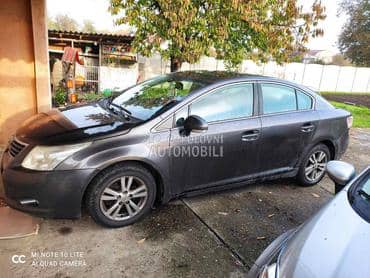 Toyota Avensis adt270 2010. god. -  kompletan auto u delovima
