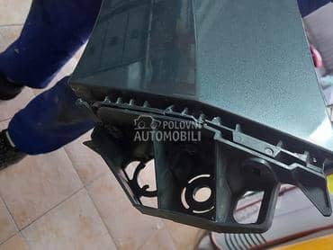 nosac krila i branika za Peugeot 308