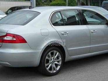 Škoda Superb -  kompletan auto u delovima