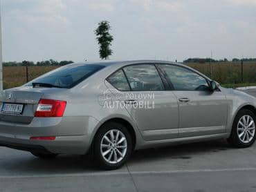 Škoda Octavia -  kompletan auto u delovima