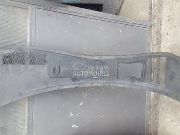 Plastika ispod sofersajbne za Volkswagen Passat B5.5