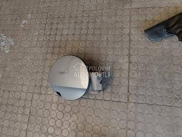 poklopac rezervoara sw za Peugeot 308