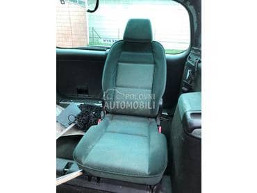 6 i 7 sediste za Peugeot 307