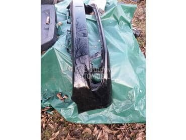 Branik prednji za Volkswagen Golf 6 od 2004. do 2012. god.