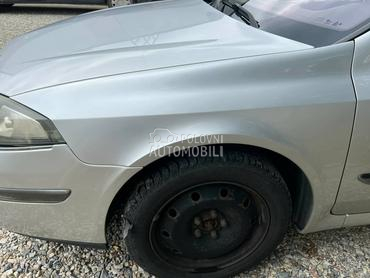 Krilo levo sivo TED69 za Renault Laguna od 2000. do 2007. god.