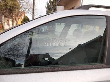 Auto stakla za Renault Laguna