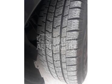 Goodyear 215/65 R15 Zimska