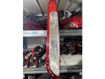 Stop svetlo restyling za Ford Focus od 2008. do 2010. god.