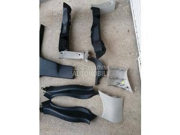 Plastike u kabini za Renault Megane od 2005. do 2009. god.