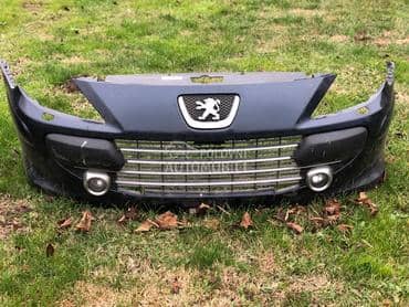 Prednji branik restajling za Peugeot 307 od 2005. do 2008. god.