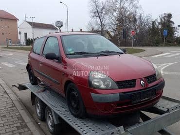 Renault Clio 1.2 16 2003. god. -  kompletan auto u delovima