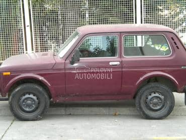 Lada Niva -  kompletan auto u delovima