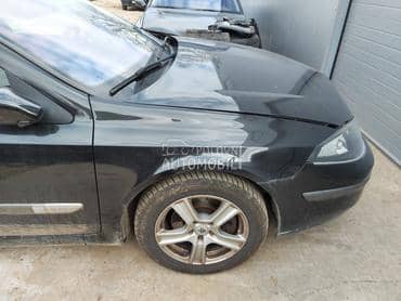 Krilo nv676 crna restajling za Renault Laguna od 2005. do 2007. god.