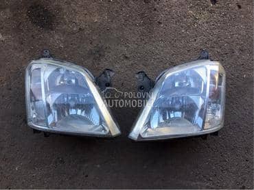 Farovi far levi desni za Opel Meriva od 2003. do 2008. god.