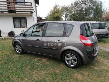 Renault Scenic 1.6 2004. god. -  kompletan auto u delovima