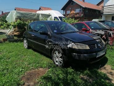 Renault Megane 1.6 2005. god. -  kompletan auto u delovima