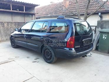 Renault Megane 1.9 2002. god. -  kompletan auto u delovima
