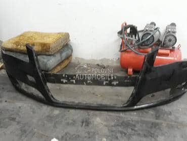 Prednji branik za Audi A8