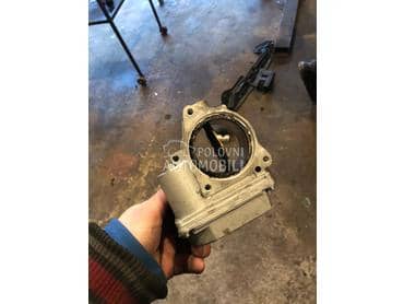 Klapna gasa za Audi A4