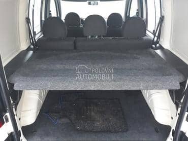 Polica u gepeku za Fiat Doblo
