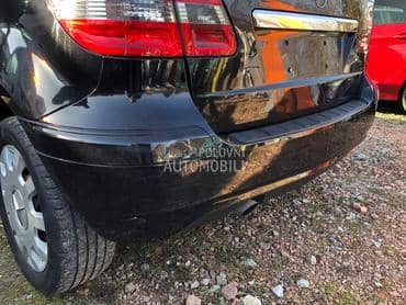 zadnji branik crni w245 za Mercedes Benz B Klasa od 2004. do 2012. god.