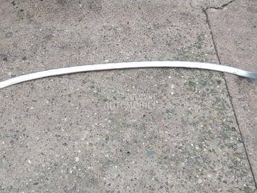 Mesingane lajsne branika za Citroen C5 od 2008. do 2017. god.