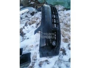 Branik za Volkswagen Touran od 2004. do 2009. god.