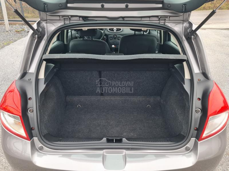 Renault Clio 1.2 N E M A C K A