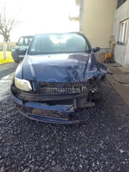 Fiat Stilo -  kompletan auto u delovima