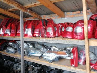 Stop svetla za Citroen Xsara Picasso od 2000. do 2010. god.