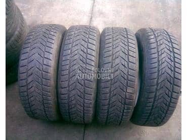 Vredestein 215/60 R17 Zimska