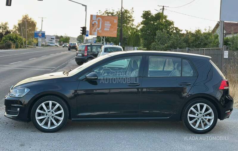 Volkswagen Golf 7 1.6TDI HIGHLINE DSG