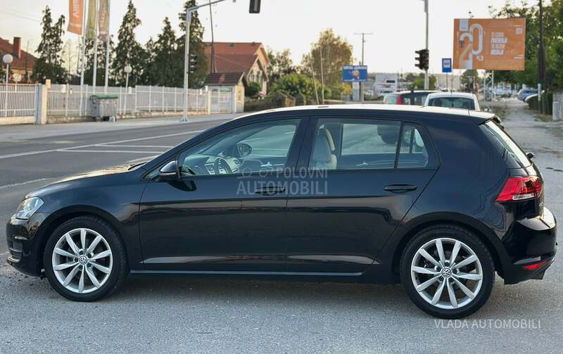 Volkswagen Golf 7 1.6TDI HIGHLINE DSG