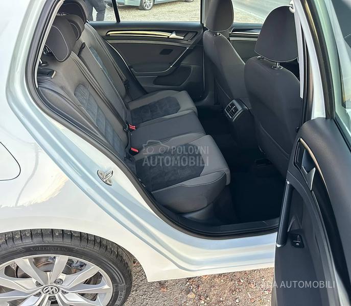 Volkswagen Golf 7 1.6TDI HIGHLINE