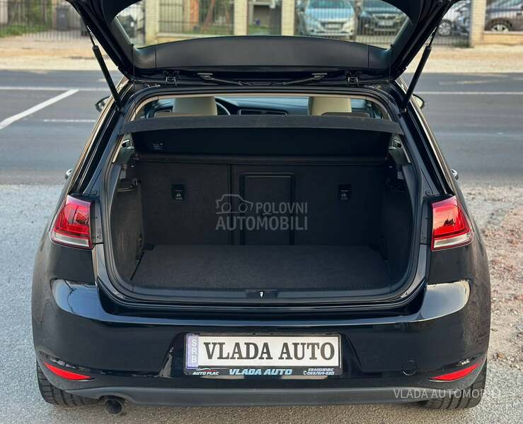 Volkswagen Golf 7 1.6TDI HIGHLINE DSG