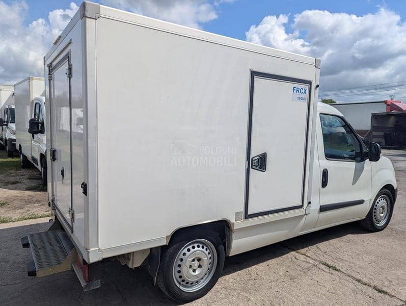 Fiat Doblo rezervacija