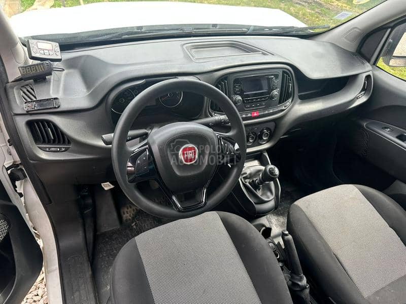 Fiat Doblo rezervacija