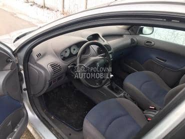 Enterijer 5 vrata za Peugeot 206