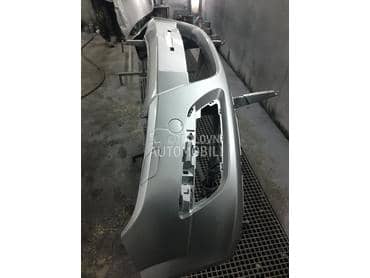 Prednji branik nov u boji za Opel Astra G, Astra H, Meriva ... od 2001. do 2007. god.