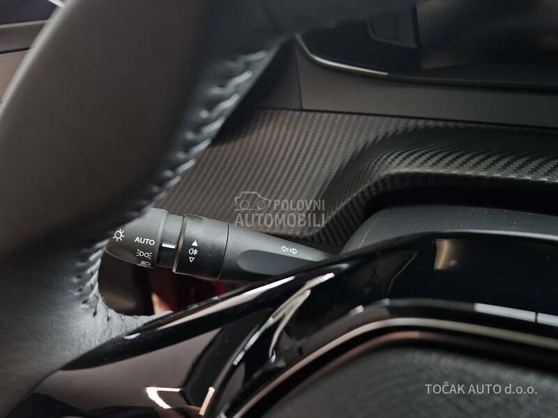 Peugeot 208 Allure 1.2E 100