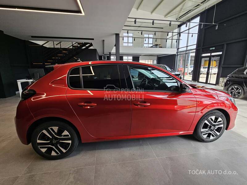 Peugeot 208 Allure 1.2E 100