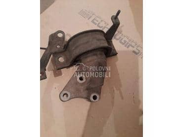 drzac motora za Fiat Punto