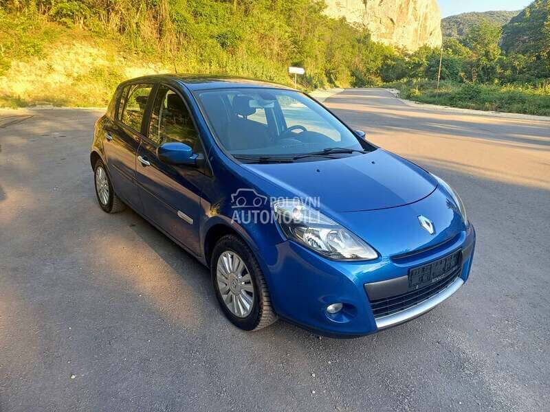 Renault Clio 2000 - 2016. god. -  kompletan auto u delovima