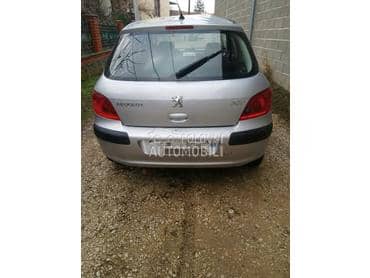 vrata gepeka za Peugeot 308, 307 od 2001. do 2012. god.