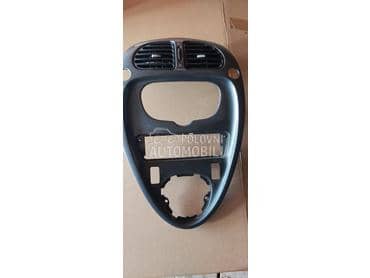 Centralna konzola za Citroen Xsara Picasso od 2001. do 2010. god.