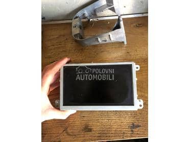 Multimedia za Audi A6